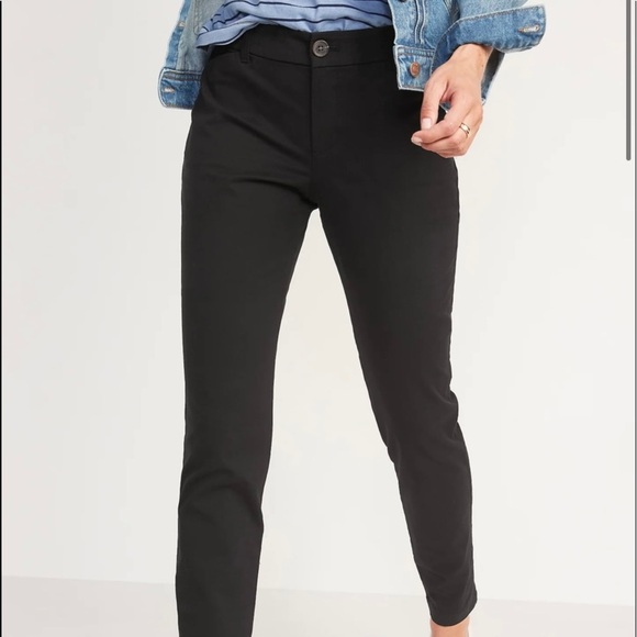 Black Skinny Pants NEW!! Size 2 - Picture 1 of 6
